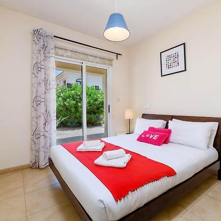 Blue Water Bay Villas Παραλίμνι Εξωτερικό φωτογραφία