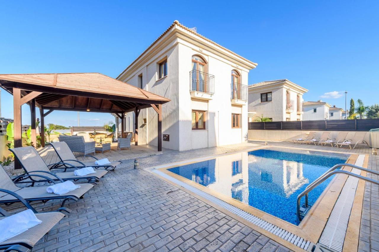 Blue Water Bay Villas Παραλίμνι Εξωτερικό φωτογραφία